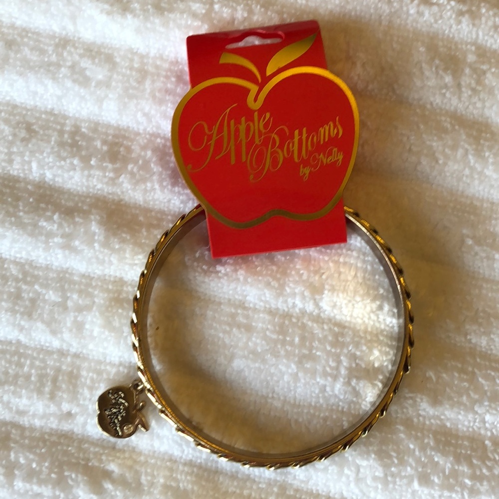 Apple Bottoms red/gold bangle chain bracelet NWT!!